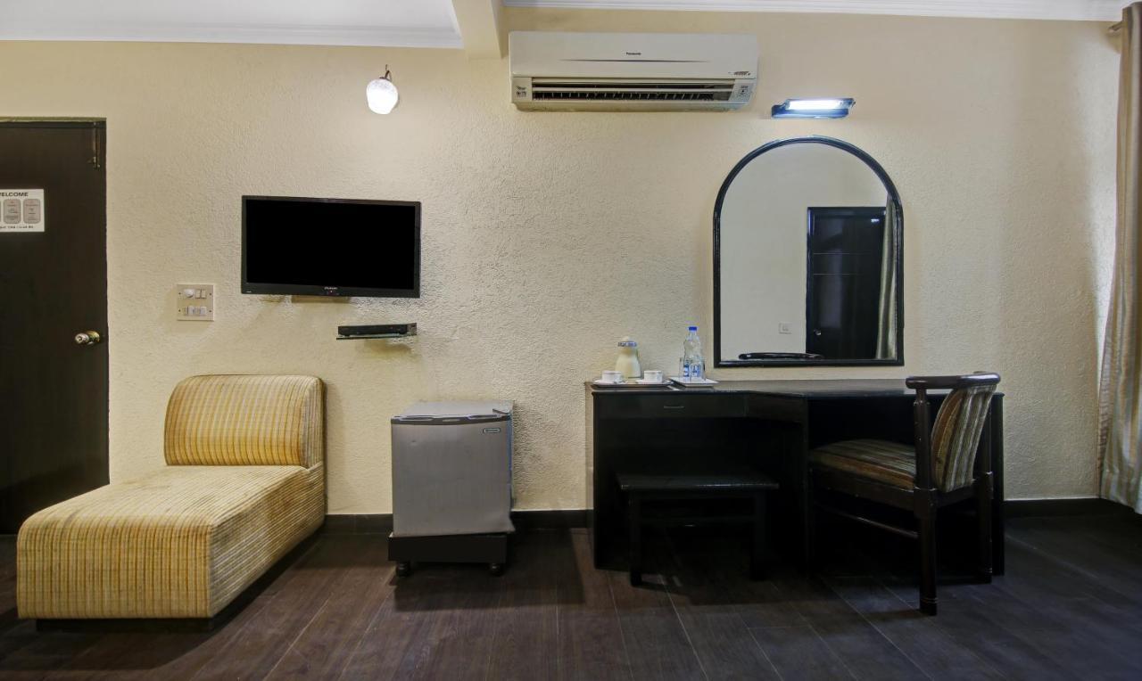 Itsy Hotels Arien International Nova Deli Exterior foto